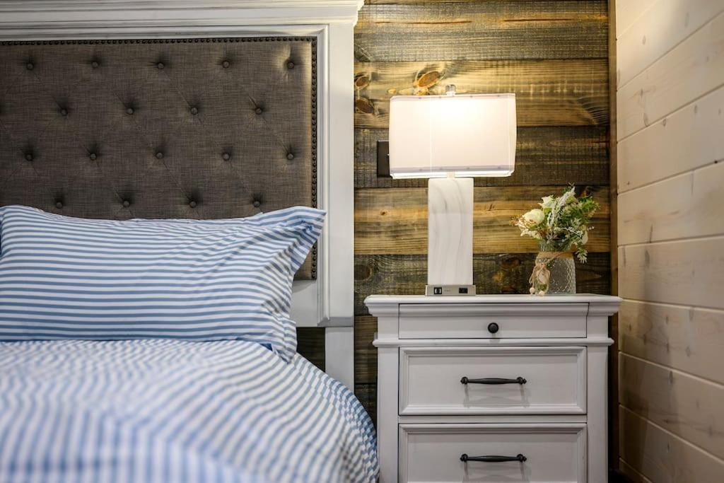 Brand New Luxury 2 Bedroom With Loft And Spa Sleeps 10 Брокен-Боу Экстерьер фото